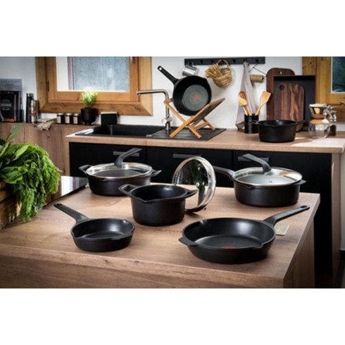 Tefal Robusto E24946 Κατσαρόλα 24cm με Καπάκι 4.4L από Χυτό Αλουμίνιο Tefal Robusto E24946 Κατσαρόλα 24cm με Καπάκι 4.4L από Χυτό Αλουμίνιο
